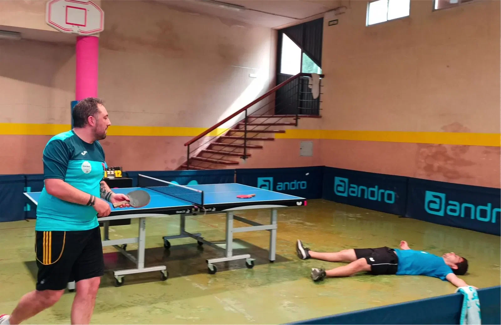Éxtasis en el último suspiro: El Menugrafic.com Es Viver consigue la permanecia tras batir al Sóller en un duelo épico.