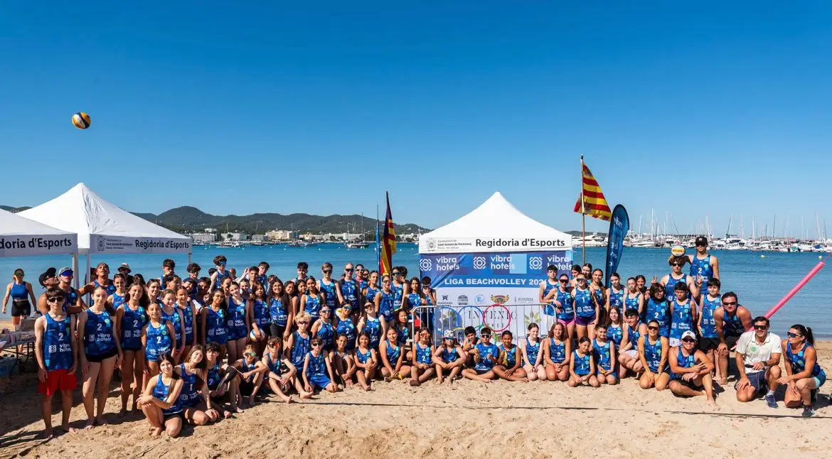 Resultados del Vibra Hotels Beach Volley, que nos regala una bonita jornada deportiva en Sant Antoni