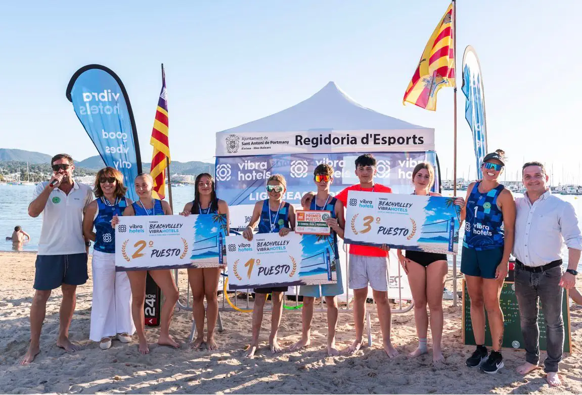 Resultados del Vibra Hotels Beach Volley, que nos regala una bonita jornada deportiva en Sant Antoni