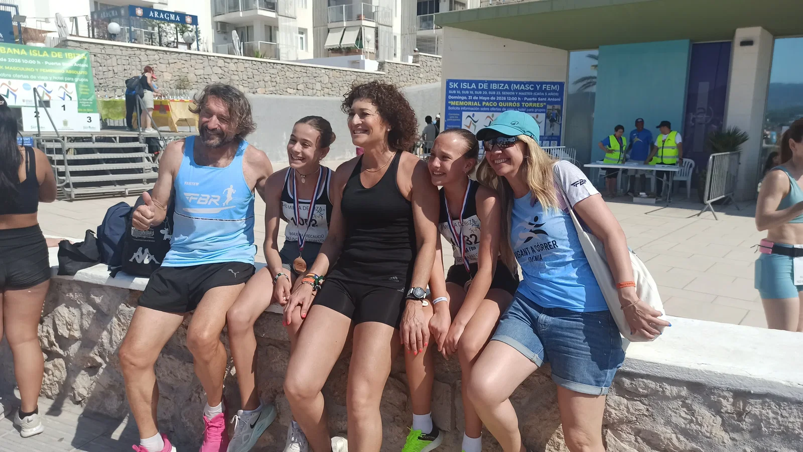 ¡Sant Antoni vibra con su Milla más pura!: El puerto se llena de zapatillas, sonrisas y auténtica pasión popular