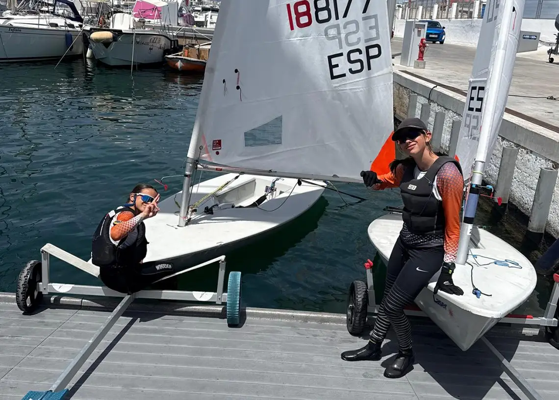 Paula Pina logra el 2º puesto Sub 16 y 3º de la general en Ilca 4, en el Trofeo Cluma