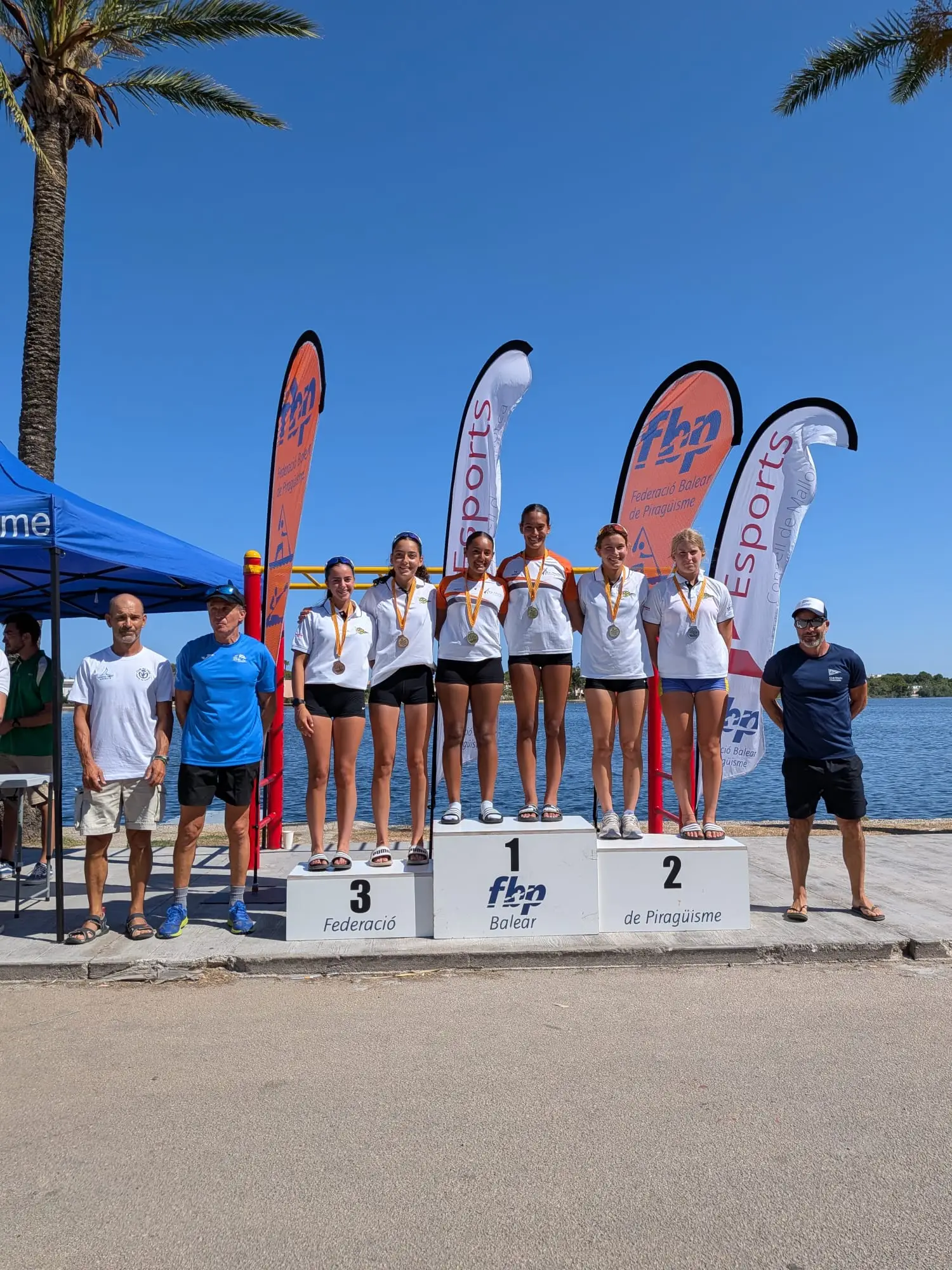 ¡Rumbo al Campeonato de España por todo lo alto! Exhibición de las jóvenes promesas del CNSA en el Lago Esperanza