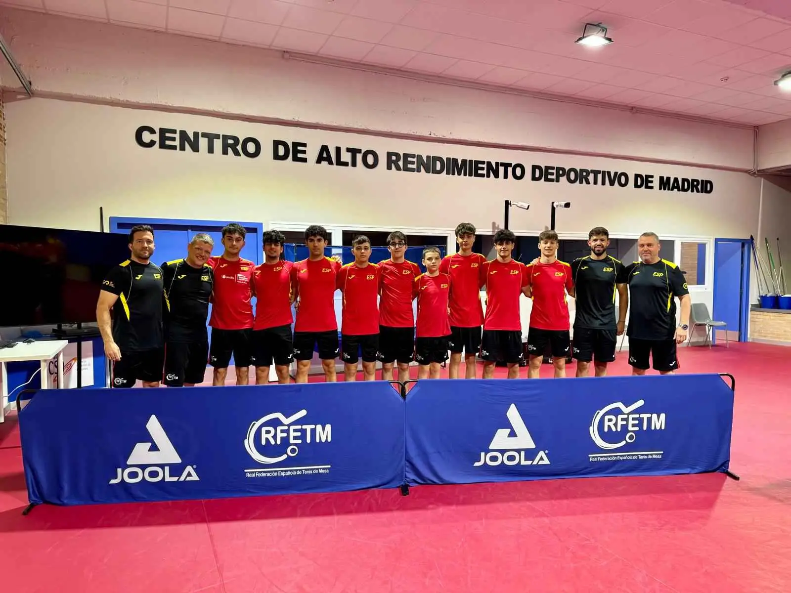 España finaliza su preparación para el Campeonato de Europa de Jóvenes 2026 y conoce ya sus rivales por equipos