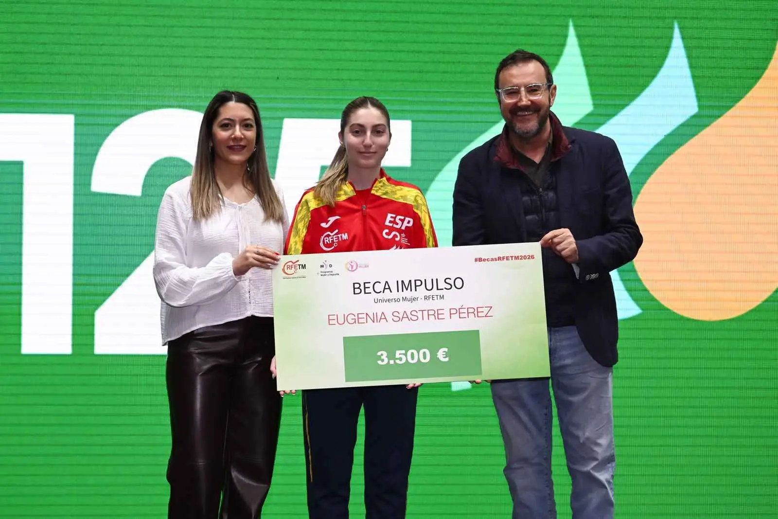 ¡El orgullo del Son Cladera! Eugenia Sastre recibe la Beca Impulso para seguir haciendo historia