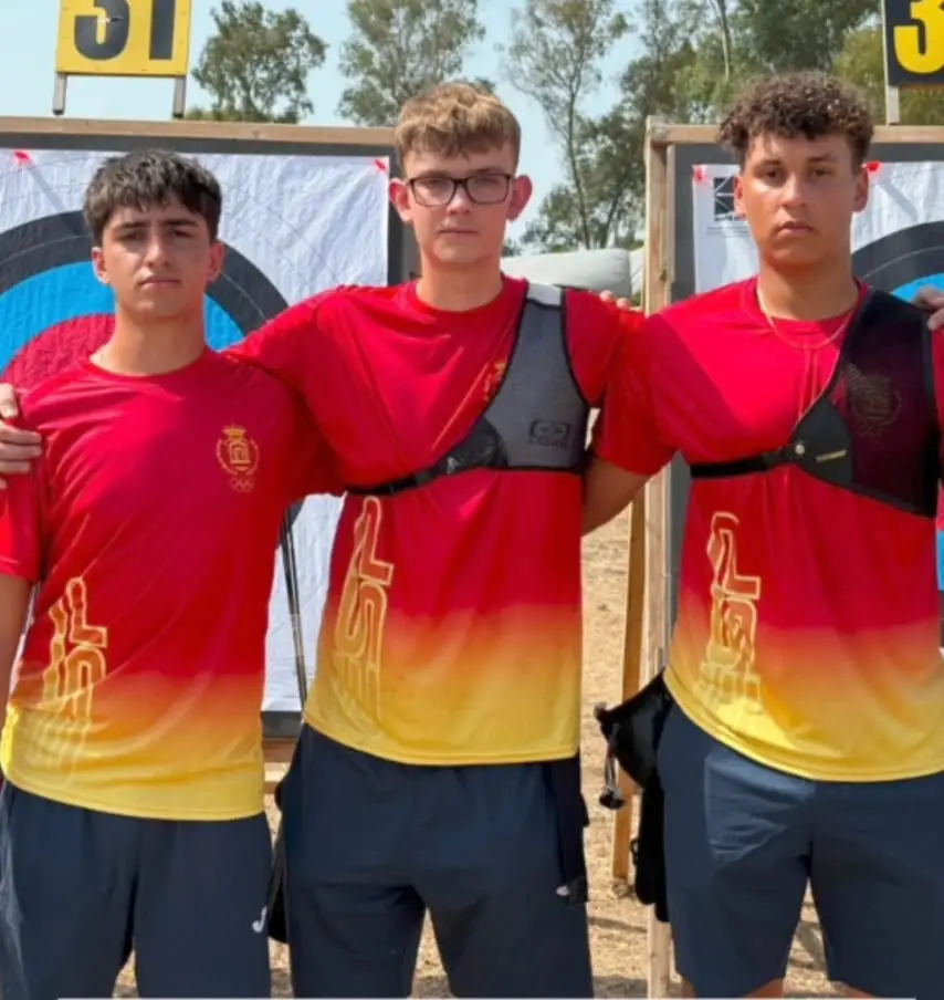 Eduardo Santolaria y Aitor Ramiro rozan la gloria en el Europeo Júnior