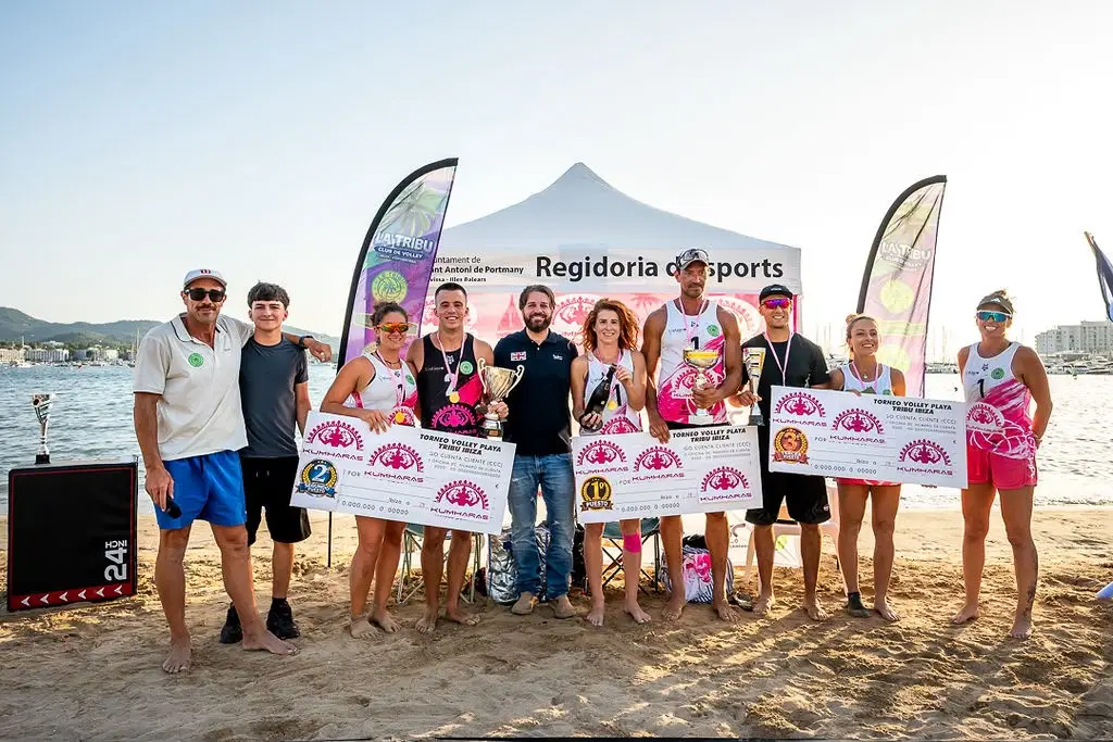 Espectáculo total en s'Arenal: El Torneo Kumharas consagra a Junior y Laura en un día inolvidable