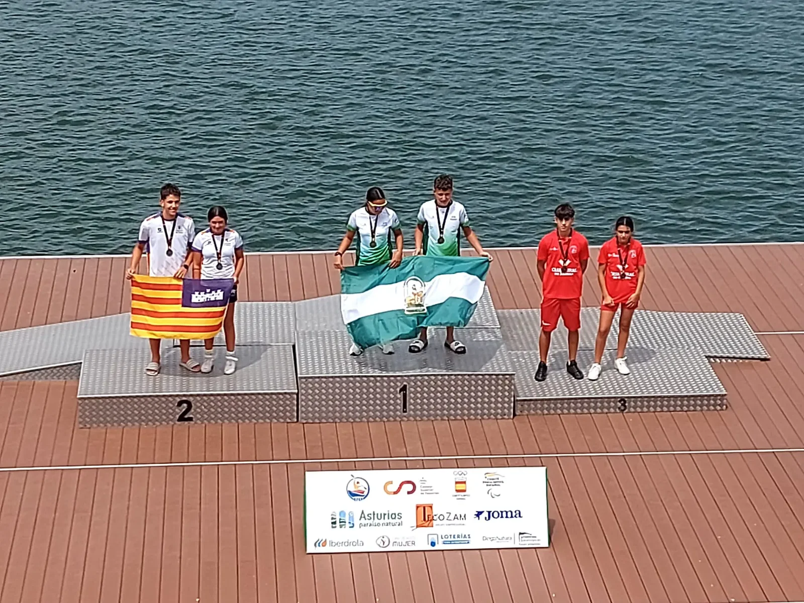 Gabriela Mendes y Júlia Roselló se traen para casa tres medallas en el Campeonato de España Sprint de Selecciones Autonómicas