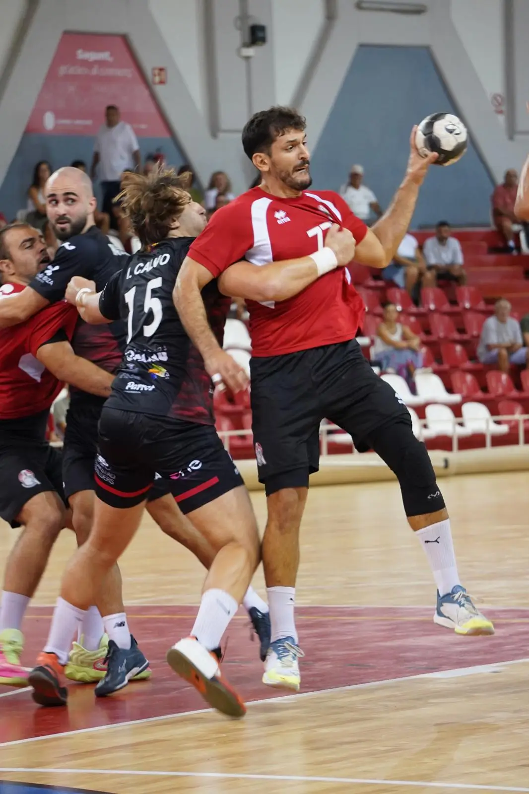 El Trasmapi Gobycar & Citubo HC Eivissa demuestra carácter a pesar de tropezar en Sagunto