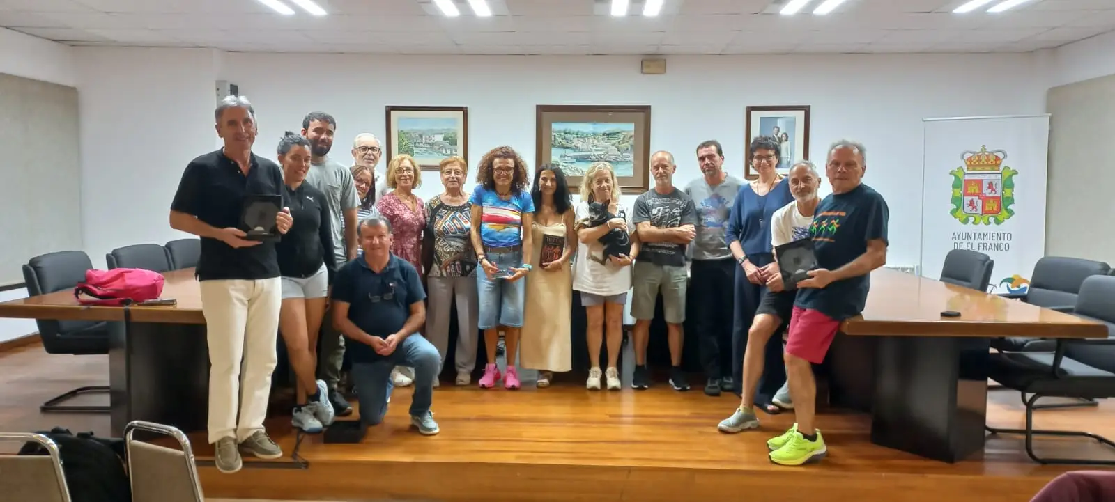 «Chámome Julia» se presenta en El Franco: del éxito deportivo a una historia de superación y futuro