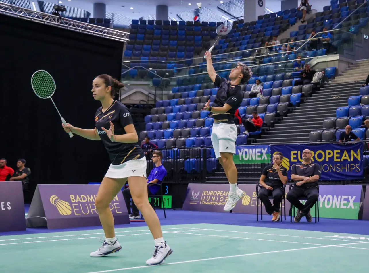 Yaidel Gil y Sofía García sitúan al bádminton ibicenco entre los mejores de Europa