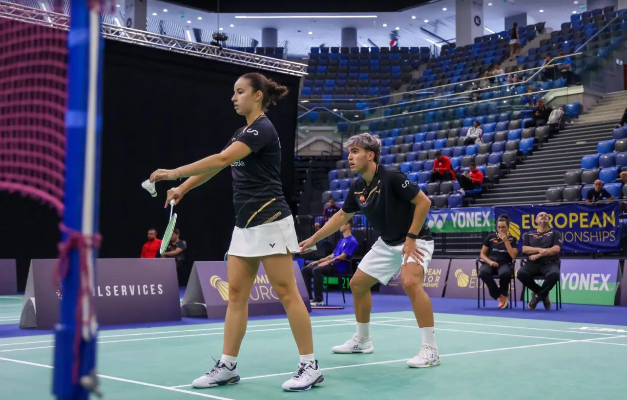 Yaidel Gil y Sofía García sitúan al bádminton ibicenco entre los mejores de Europa