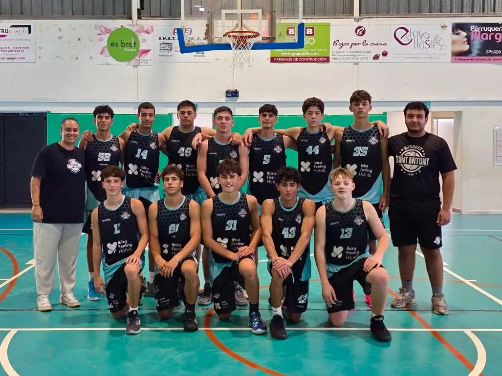La cantera gana protagonismo en el estreno balear del Bàsquet Sant Antoni