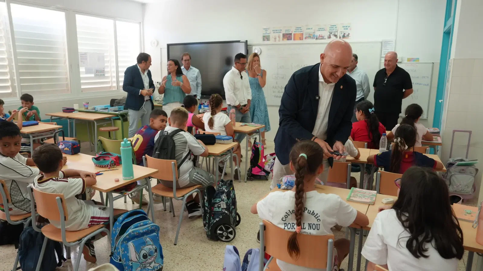 La Selección Sub-21 'golea' en las aulas: La Rojita busca el apoyo de los más jóvenes ante Rumanía