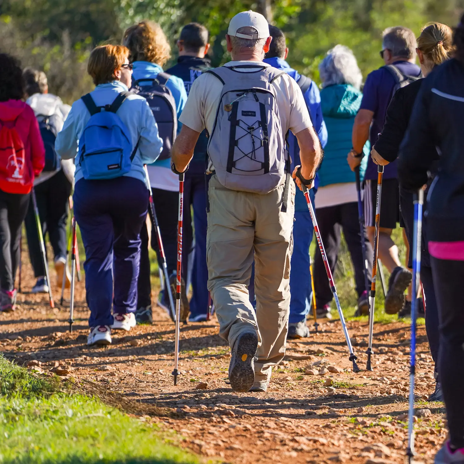 ¡A coger los bastones! Sant Antoni estrena nueva temporada de marcha nórdica con ocho rutas para todos