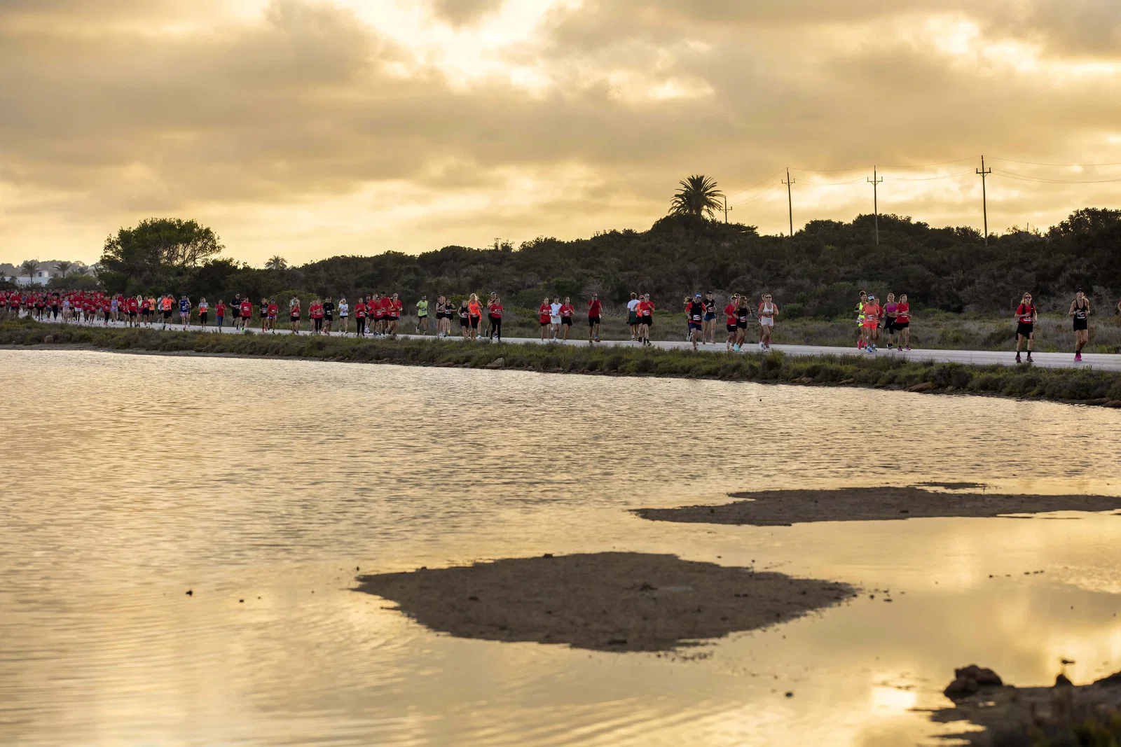 Últimos días para sumarse a la 15K Formentera Sunset Run y vivir una escapada que no termina en la meta