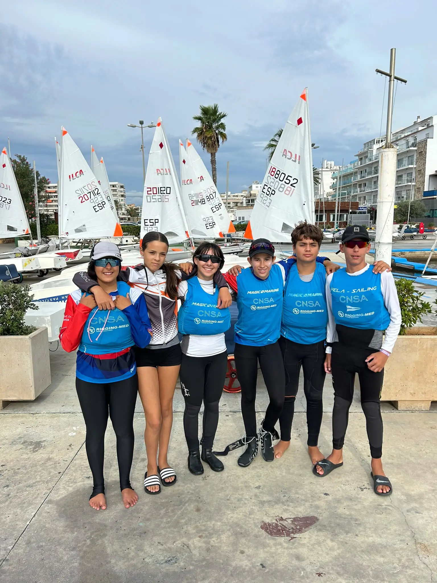 María Torres, del Club Nàutic Sant Antoni, se sube al podio de Ilca 4 en la Regata Audax Marina, en Palma