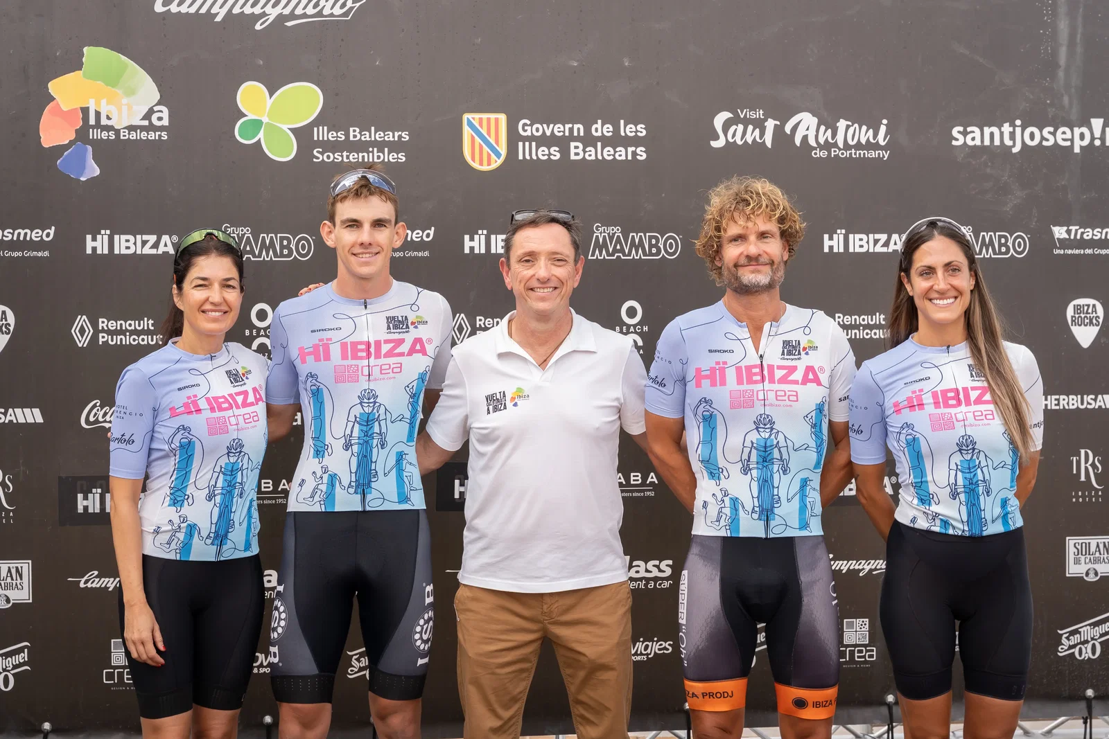 La Vuelta Cicloturista a Ibiza Campagnolo rompe récords con 179 mujeres y 68 ciclistas adaptados
