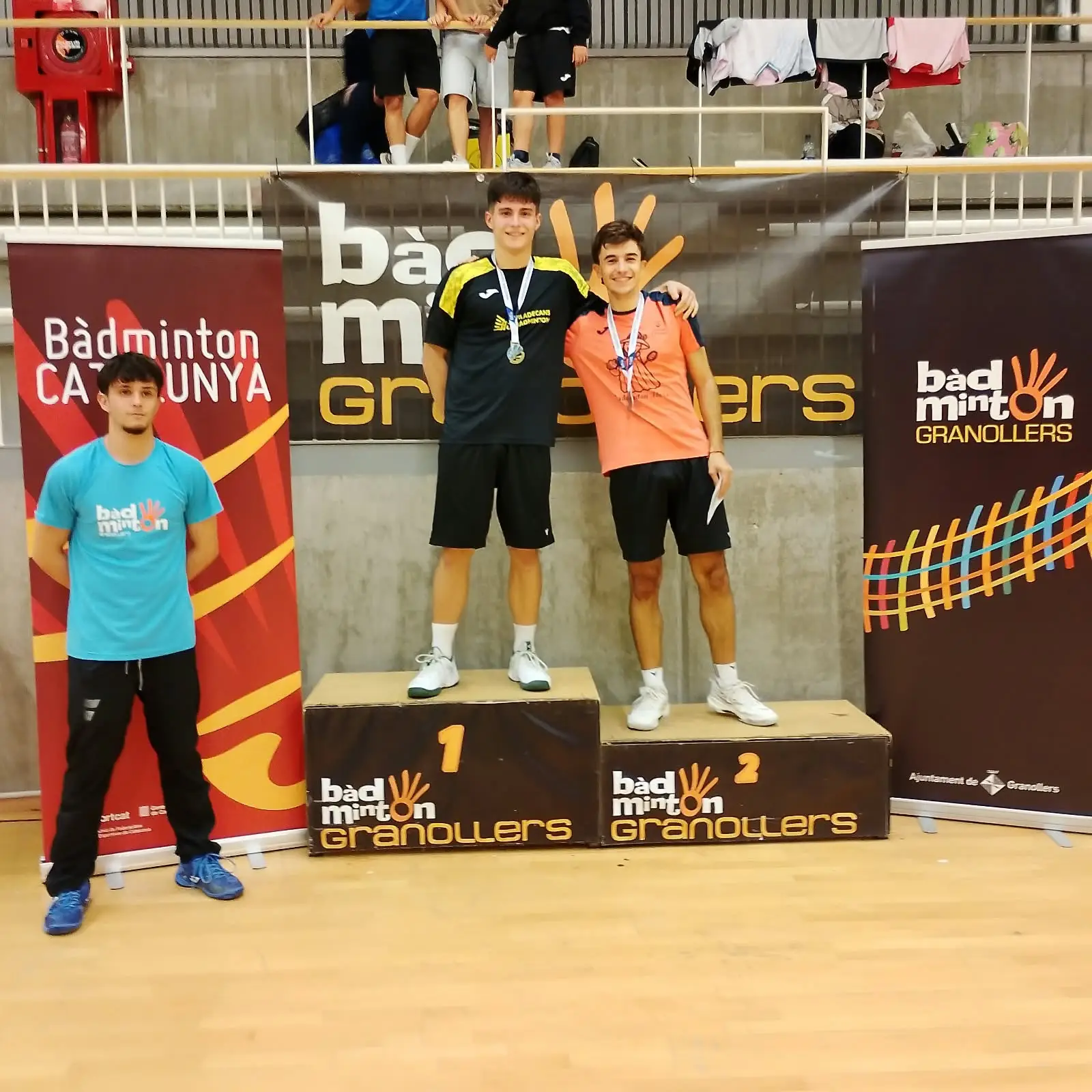 Exhibición del Club Bádminton Ibiza en Granollers: Lluvia de podios entre la categoría absoluta y la cantera