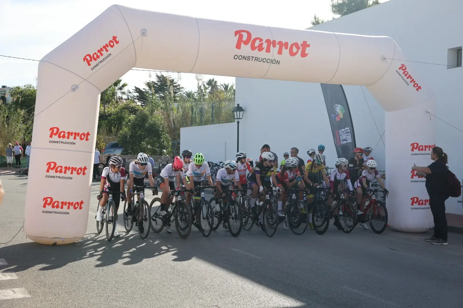 La Vuelta Ibiza Ciclismo Base by Parrot vive en Sant Josep una segunda jornada de máxima velocidad