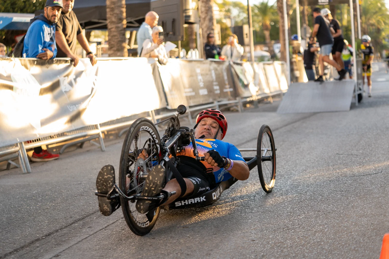 Ibiza reúne a todas las generaciones del ciclismo en un final para recordar