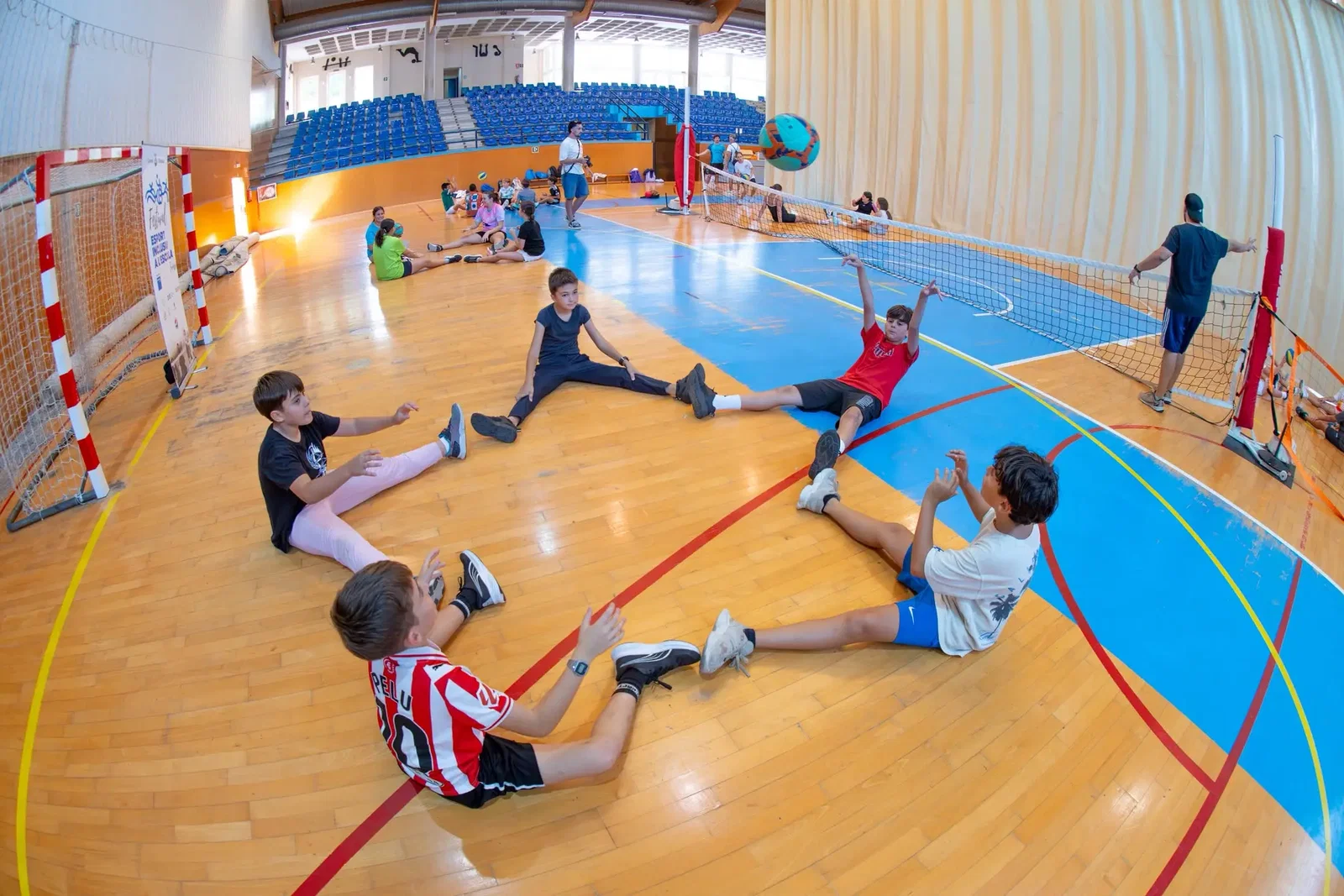 Marta Arce inspira a los más jóvenes en Santa Eulària en el arranque del sexto programa de Deporte Inclusivo en la Escuela