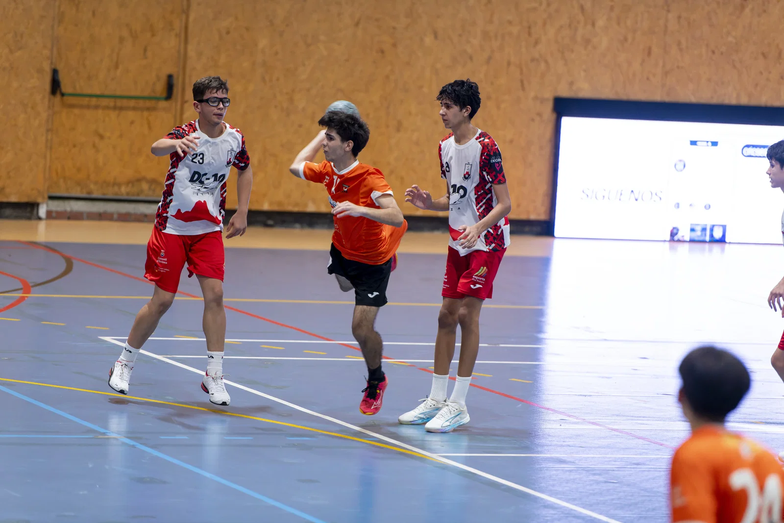 La cantera del Handbol Club Eivissa suma tres victorias en una intensa jornada de competición