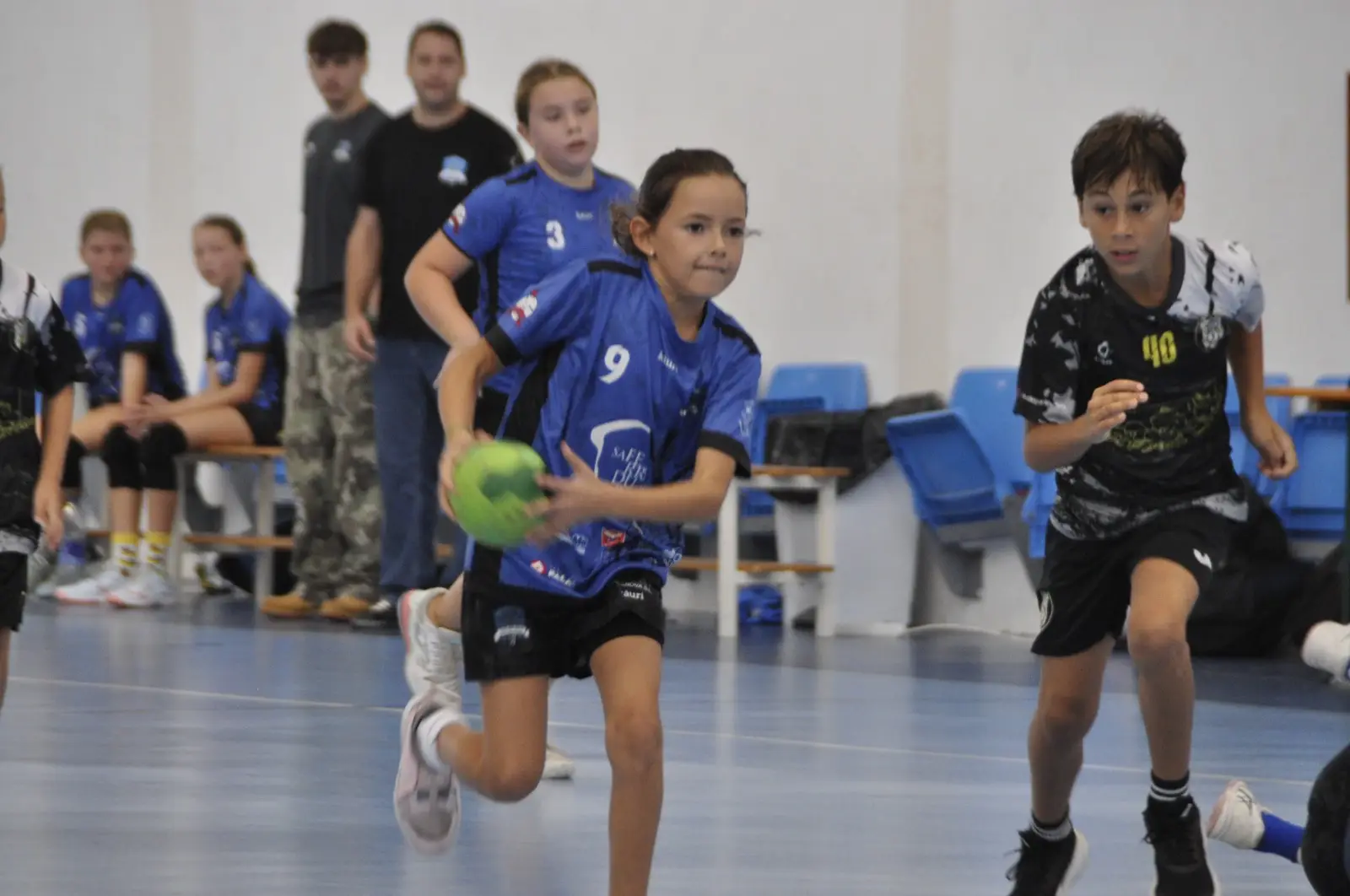 Fluidez, defensa y goles: el alevín mixto Excavaciones Moya Puchi no da opciones al CEIP Santa Eulària en la Copa L'EEE