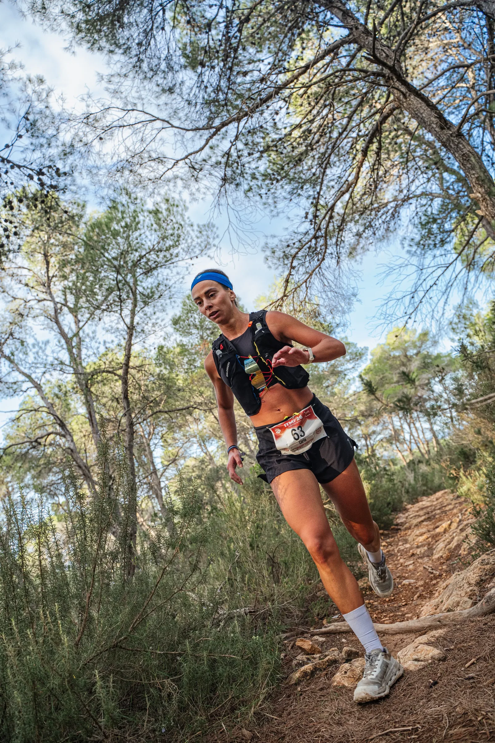 Wiliam Aveiro y Sara Lorenzo ganan la Maratón de una Ibiza Trail Maratón Festival de récord