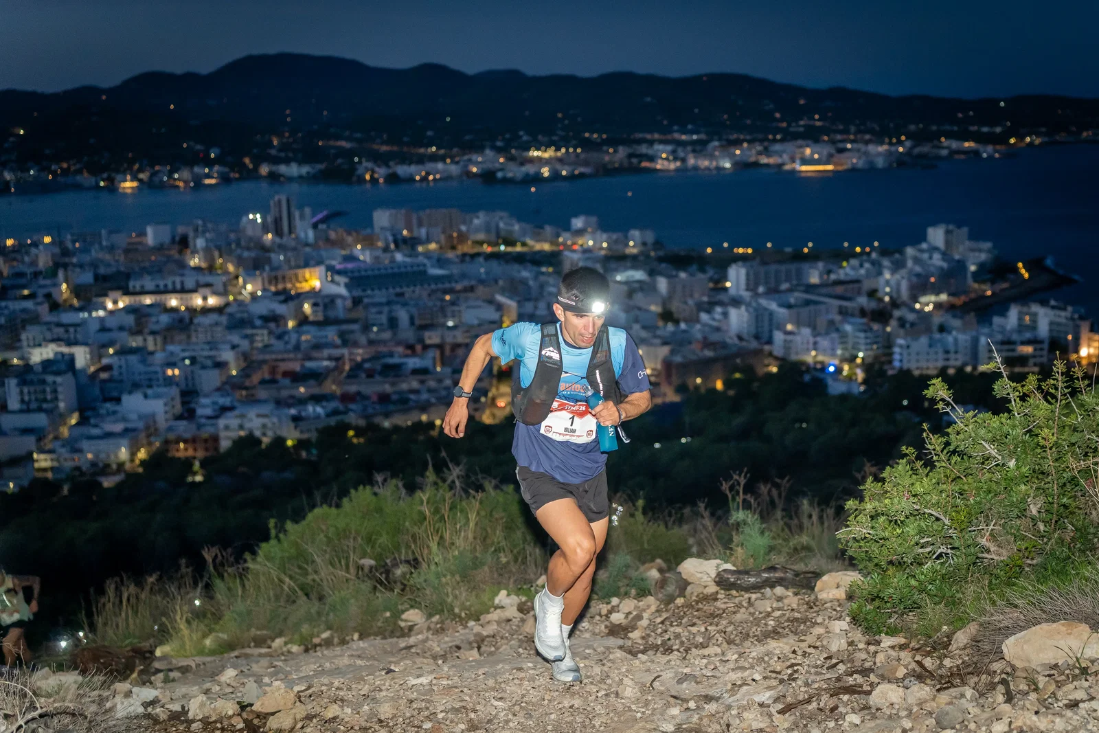 Wiliam Aveiro y Sara Lorenzo ganan la Maratón de una Ibiza Trail Maratón Festival de récord