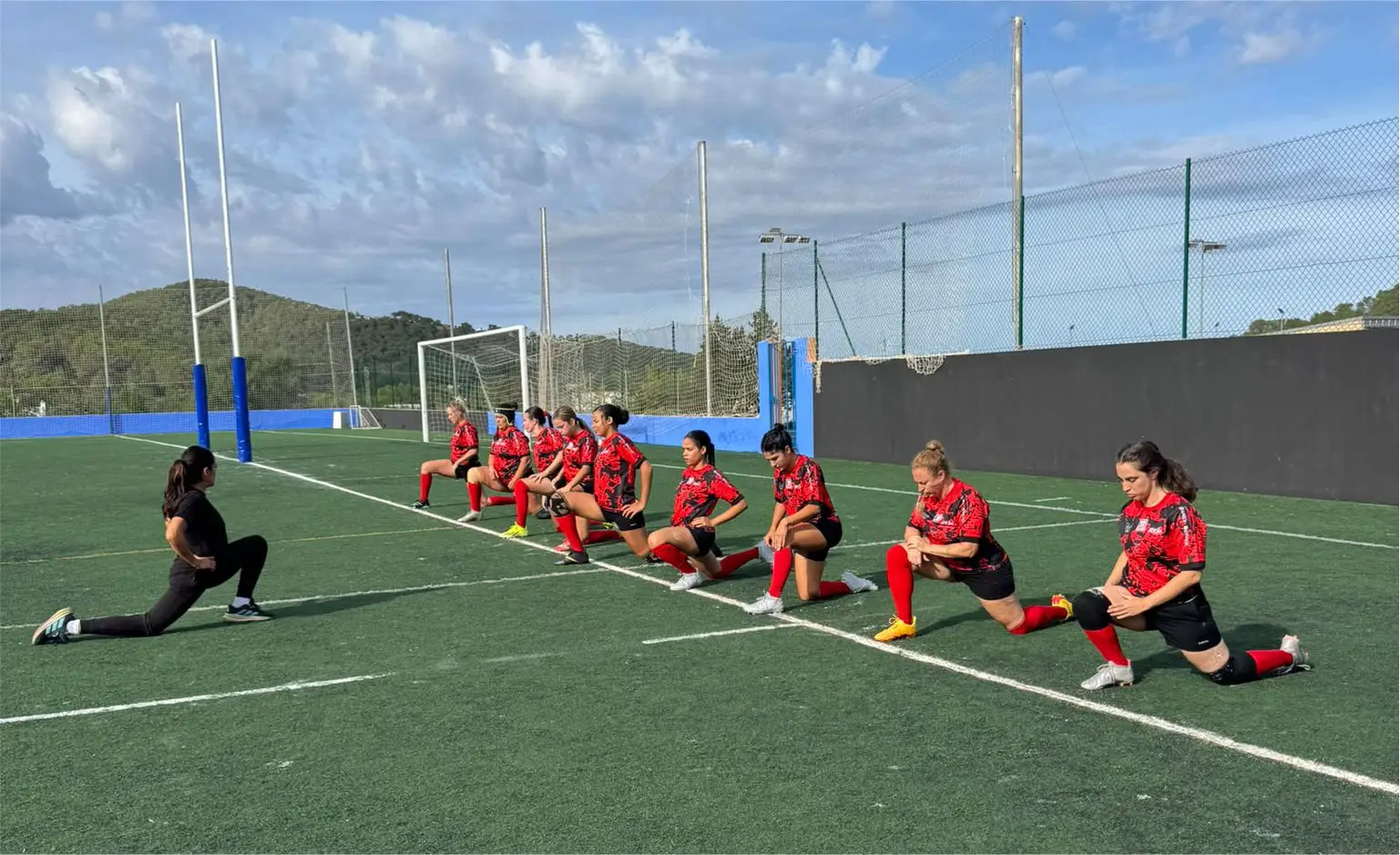 El Ibiza Rugby Club brilla en su arranque, pero choca contra el muro de El Toro y la dureza del campo