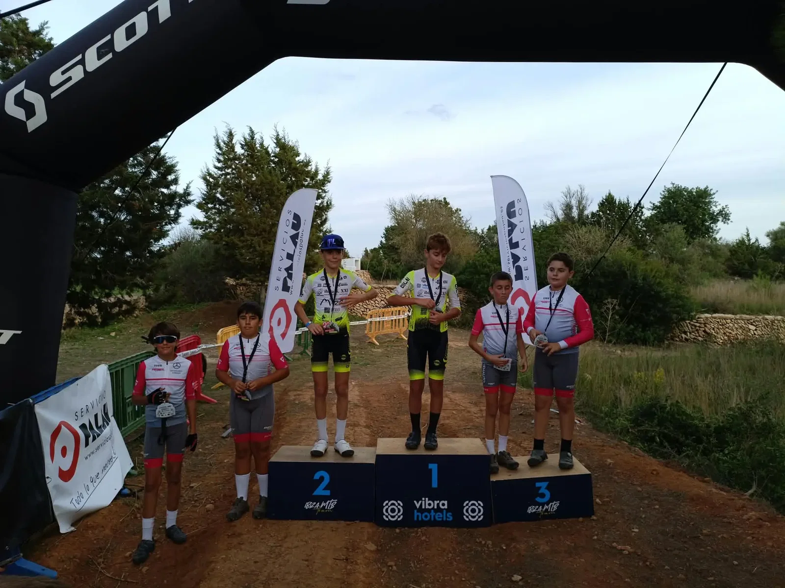 El ciclismo base pitiuso brilla en Sant Rafel: Resultados y podios de la Bicikids