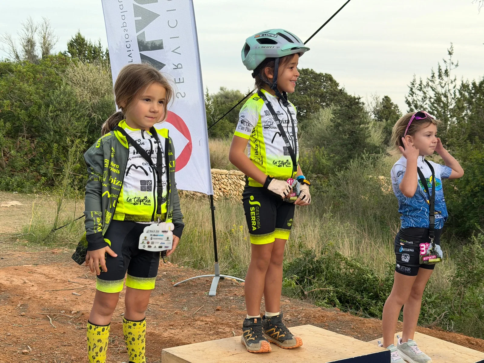 El ciclismo base pitiuso brilla en Sant Rafel: Resultados y podios de la Bicikids