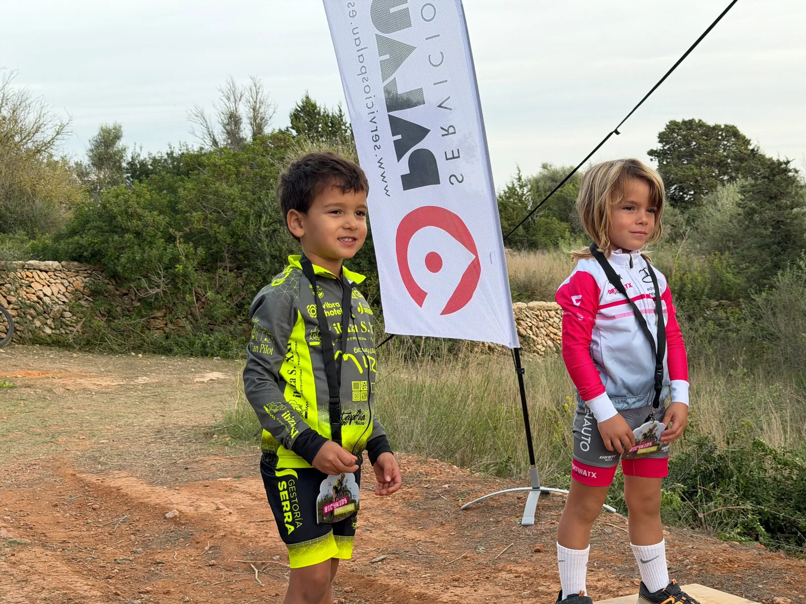 El ciclismo base pitiuso brilla en Sant Rafel: Resultados y podios de la Bicikids