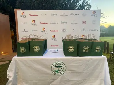 Ferriol conquista el I The Eivissa Open tras un emocionante desempate con el jugador local Diego Dupin