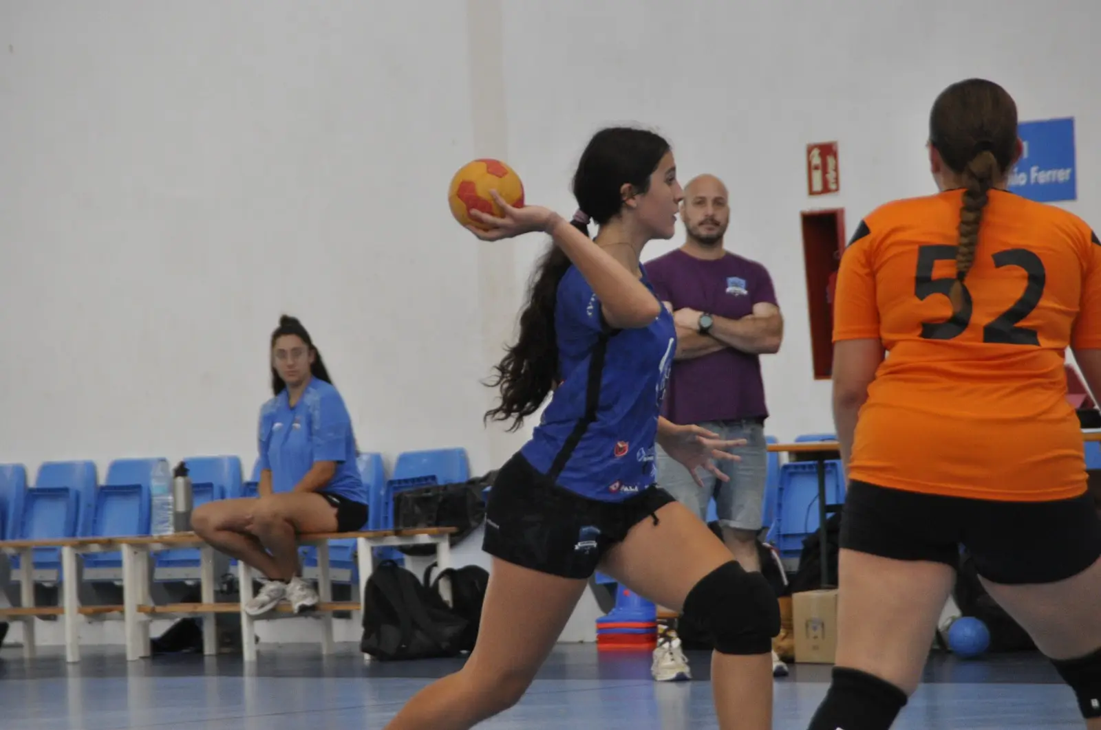 El Sa Ferradura Puchi lidera el Infantil Femenino de la Copa L'EEE tras un intenso choque fratricida contra el Grupo Juan Bufi Puchi