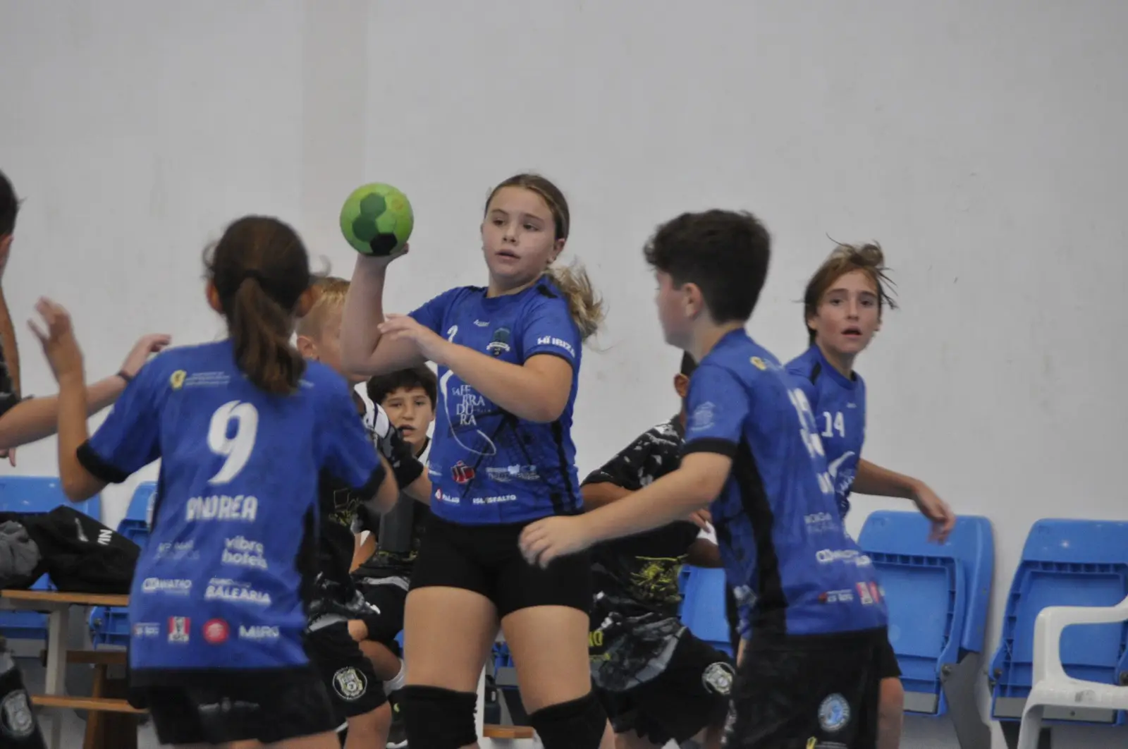 Confianza y trabajo en equipo: el Excavaciones Moya Puchi Alevín Mixto sigue evolucionando con fuerza