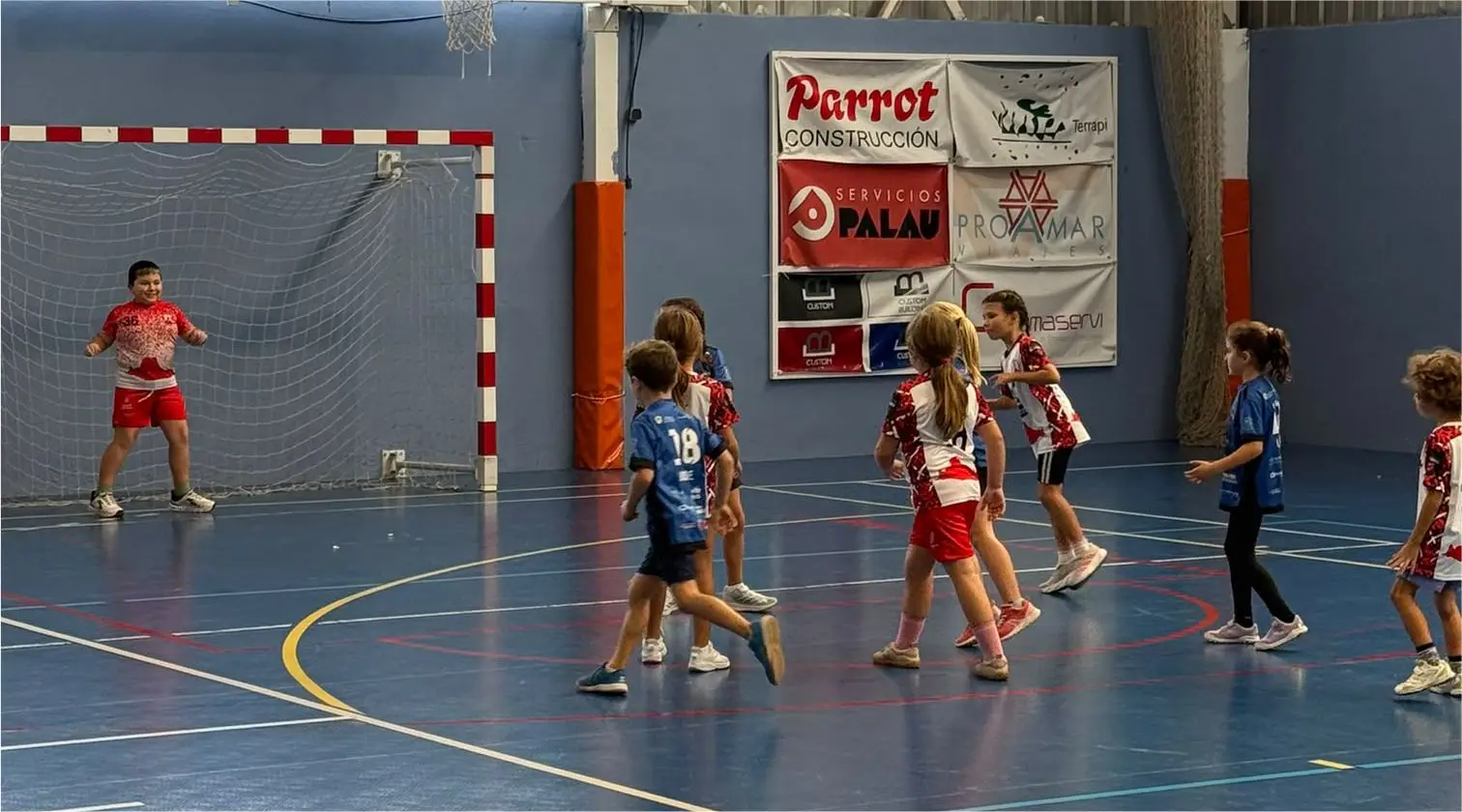 El Sa Ferradura Puchi Prebenjamín Mixto representa los valores formativos del club en el Polideportivo Joan XXIII