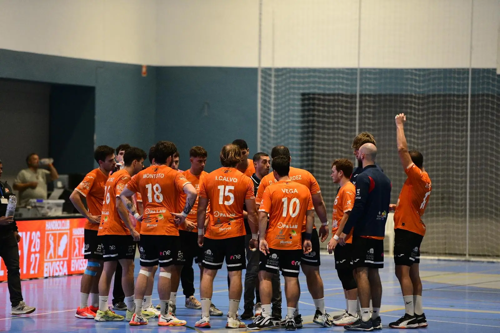 ¡El Trasmapi Gobycar & Citubo HC Eivissa tumba al invicto Bada Huesca en una noche mágica de Copa!