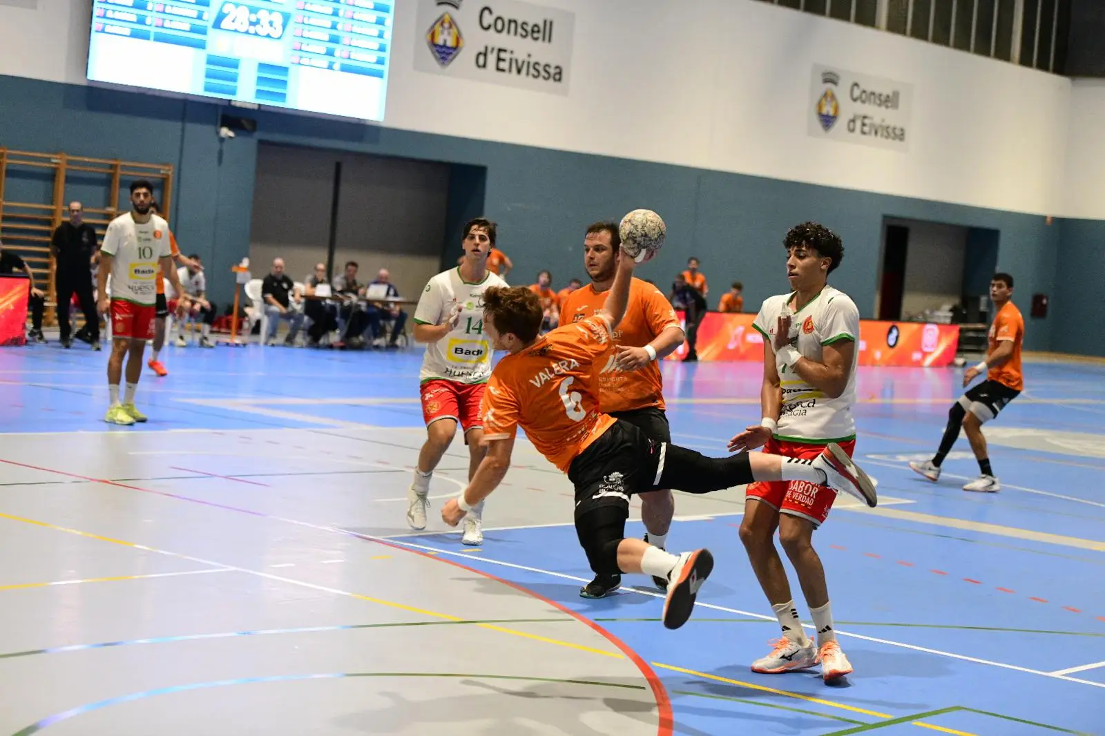 ¡El Trasmapi Gobycar & Citubo HC Eivissa tumba al invicto Bada Huesca en una noche mágica de Copa!