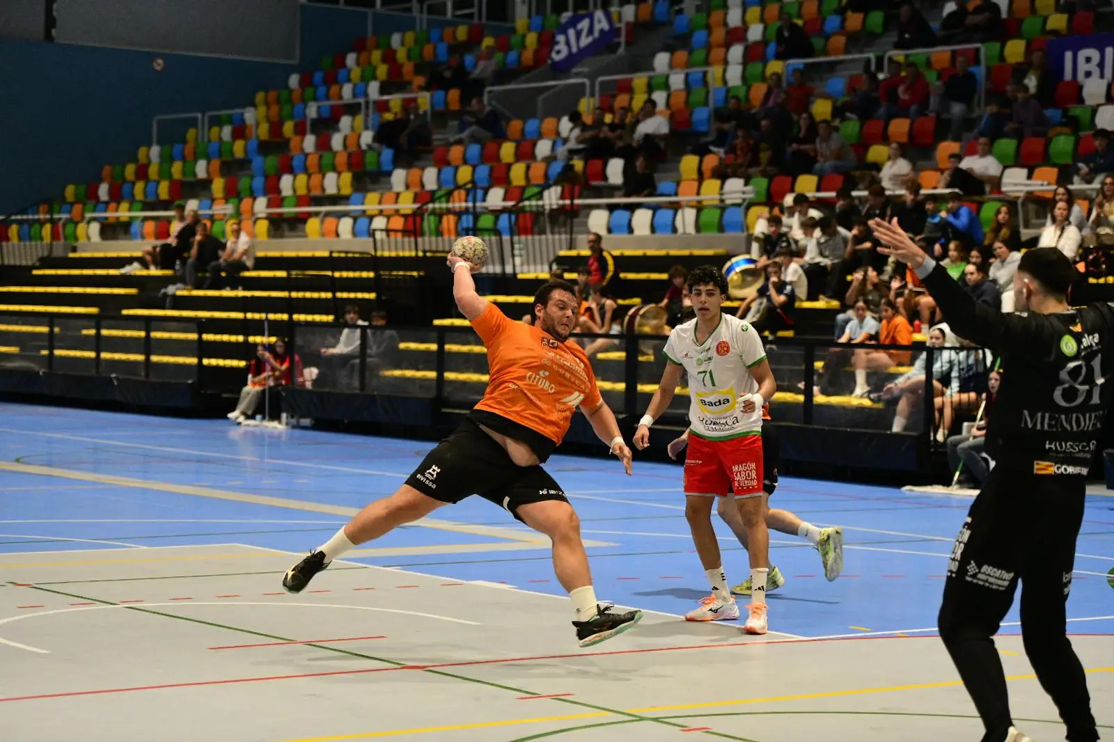 ¡El Trasmapi Gobycar & Citubo HC Eivissa tumba al invicto Bada Huesca en una noche mágica de Copa!